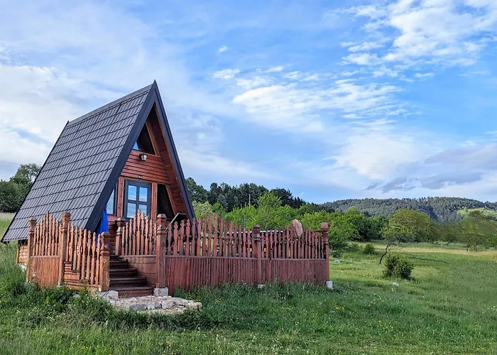 A Pine Vikendica U Srcu Zapadne Srbije