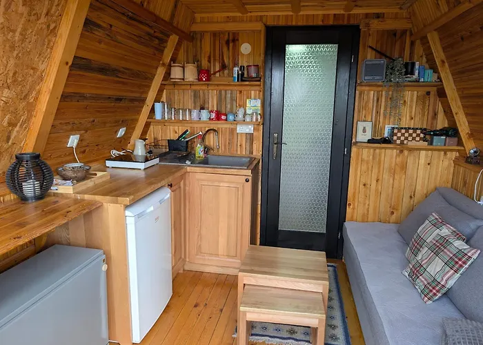A Pine Vikendica U Srcu Zapadne Srbije