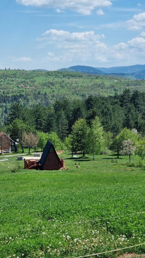 A Pine Vikendica U Srcu Zapadne Srbije Chalet *