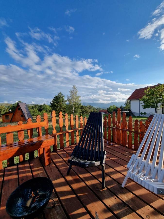 A Pine Vikendica U Srcu Zapadne Srbije Chalet *
