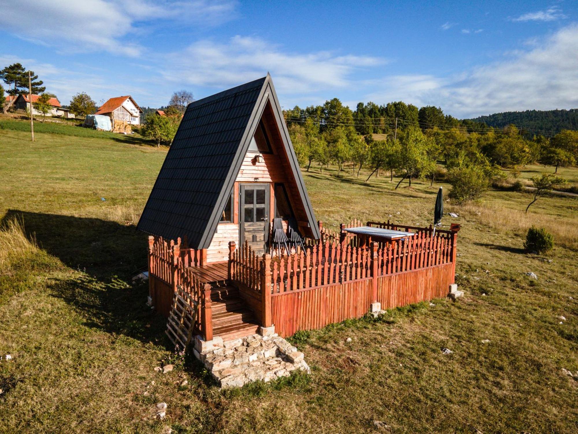 Chalet A Pine Vikendica U Srcu Zapadne Srbije Nova Varos