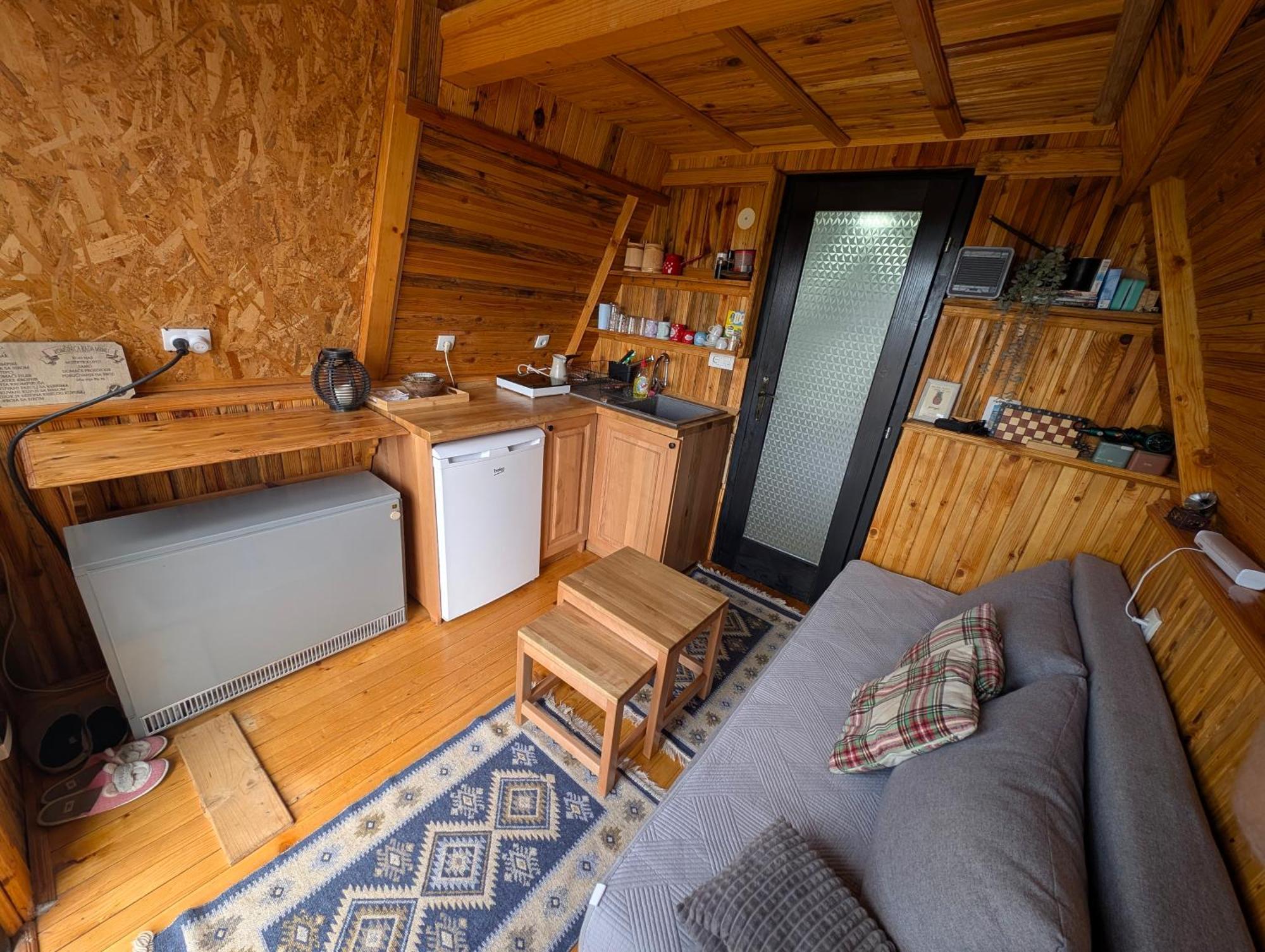 A Pine Vikendica U Srcu Zapadne Srbije Chalet *